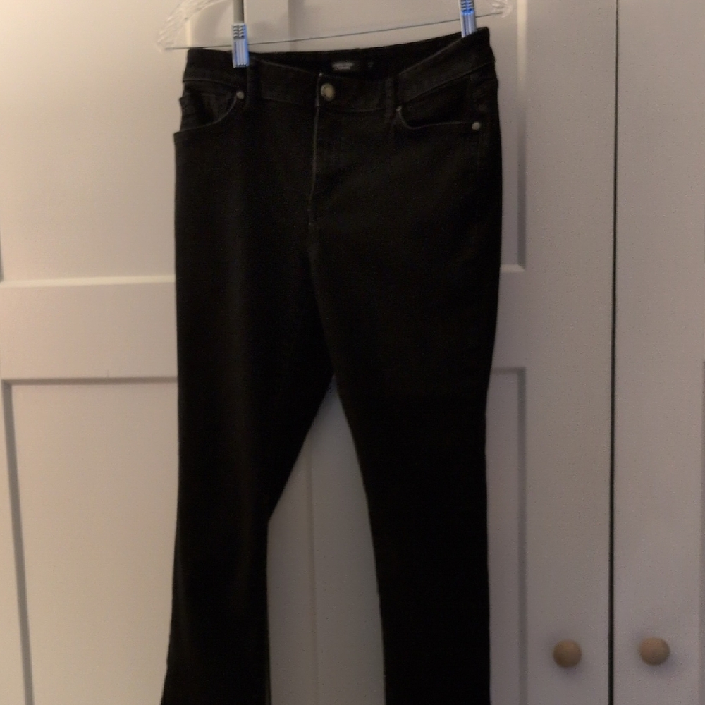 Vera Wang Simply Vera Capri Pants in Charcoal